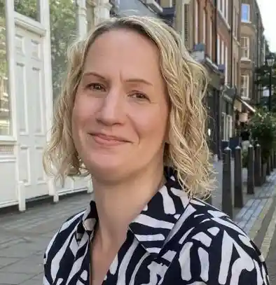 Samantha Bennett